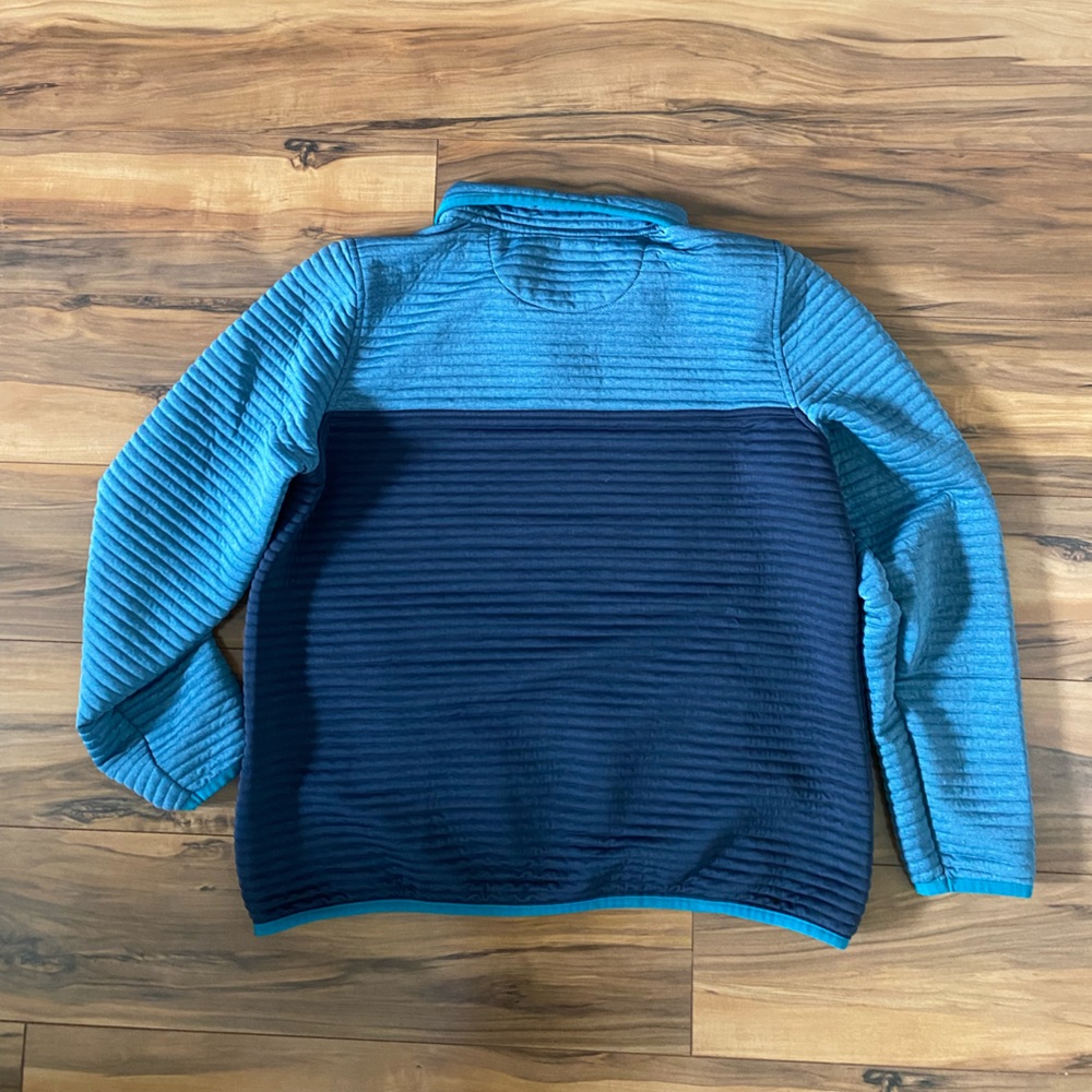 L. L. Bean quilted quarter snap pullover. Size L - Picture 3 of 3